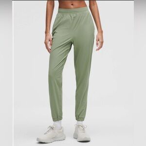 NWOT Lululemon Adapted State High-Rise Jogger *Full Length